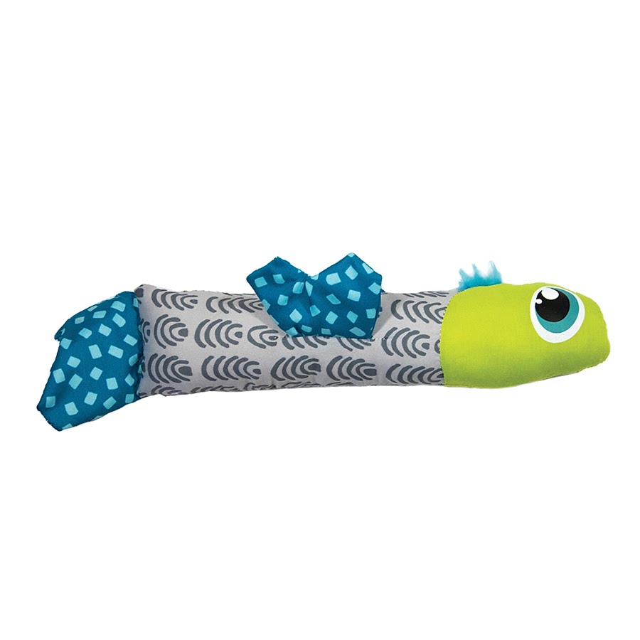 Petstages Catnip Crunch Fish Cat Toy